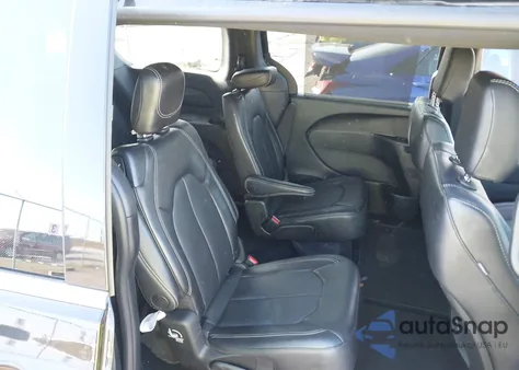 2025 Chrysler Pacifica Select z USA, uszkodzony, nr VIN 2C4RC1BG3SR548632